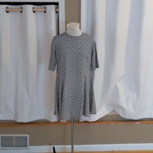 NWOT black and white print dress